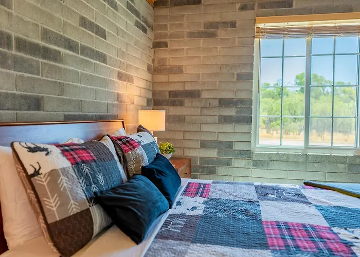 Heartstone Retreat * Rimrock